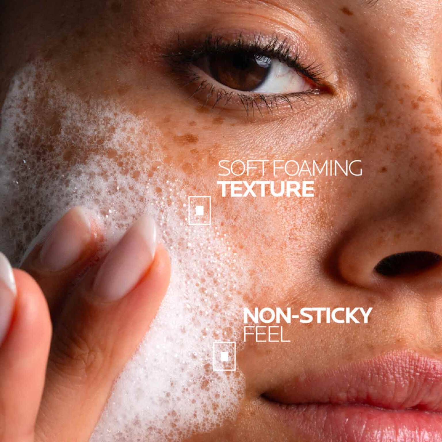 effaclar-supramolecular-oil-and-pores-jelly-cleanser-q9 Supramolecular-Cleanser_D2C-ATF-Texture_1500x1500.jpg